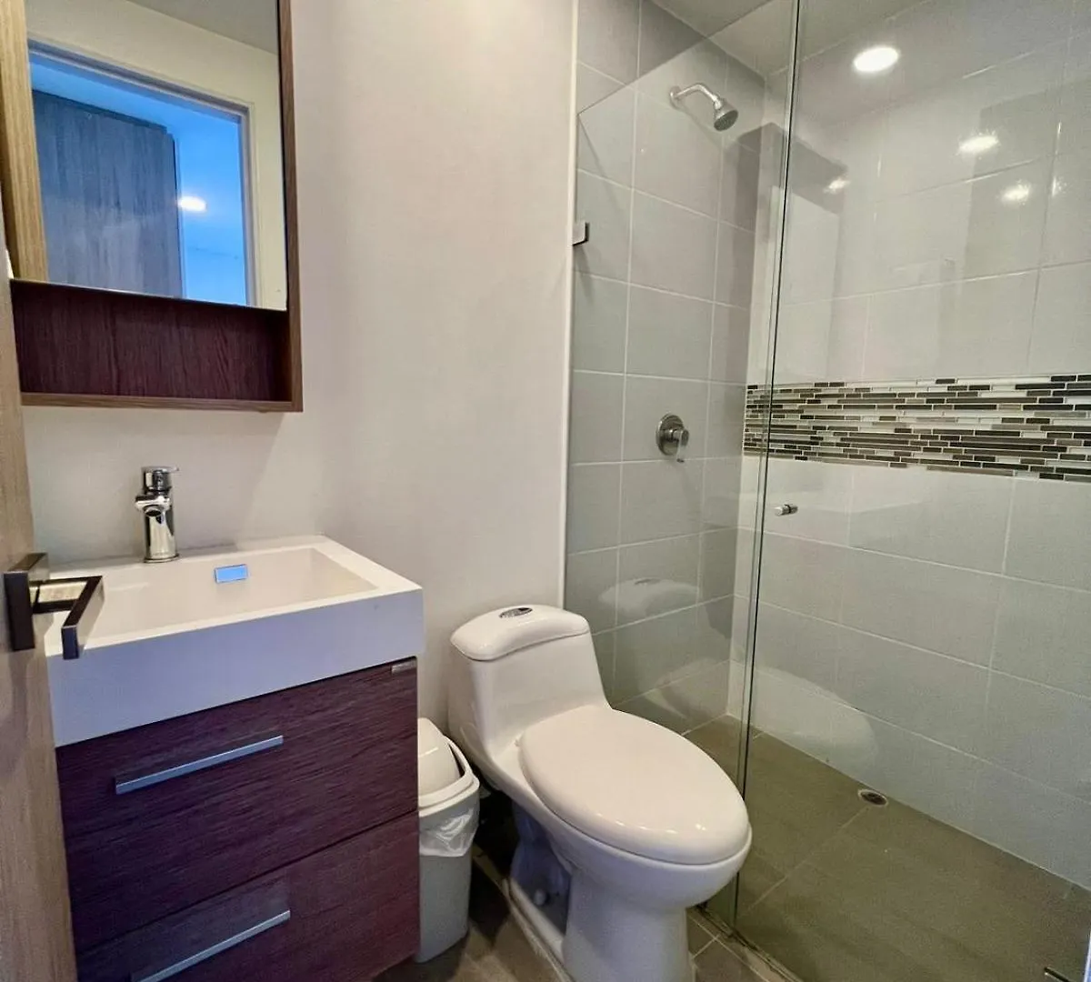 Apartaestudio En El Poblado Cerca A Povenza 241 Medellín