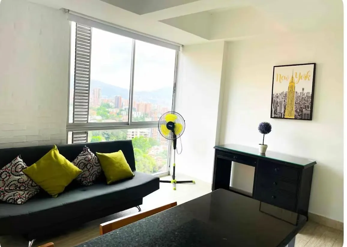 Apartaestudio En El Poblado Cerca A Povenza 241 메딜린 0*,